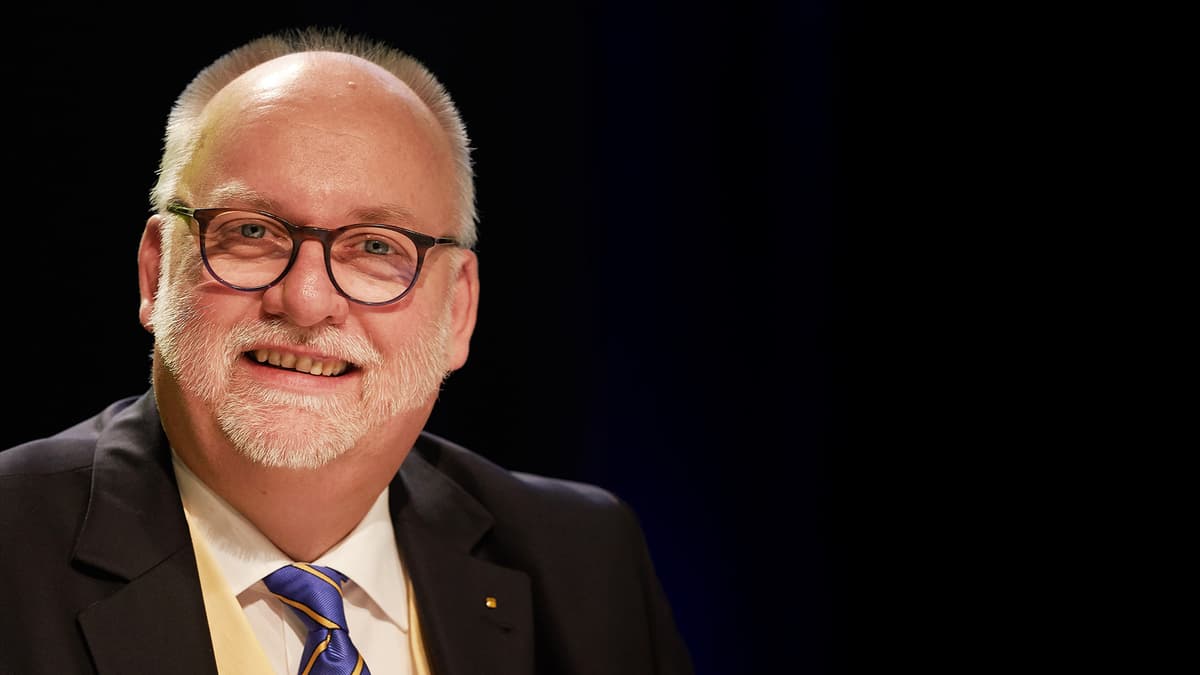 Nachdem er höhere Spritpreise gefordert hatte: ADAC-Präsident Gerhard Hillebrand tritt zurück